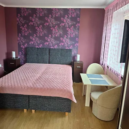 Szafirowy Zakatek Pensión